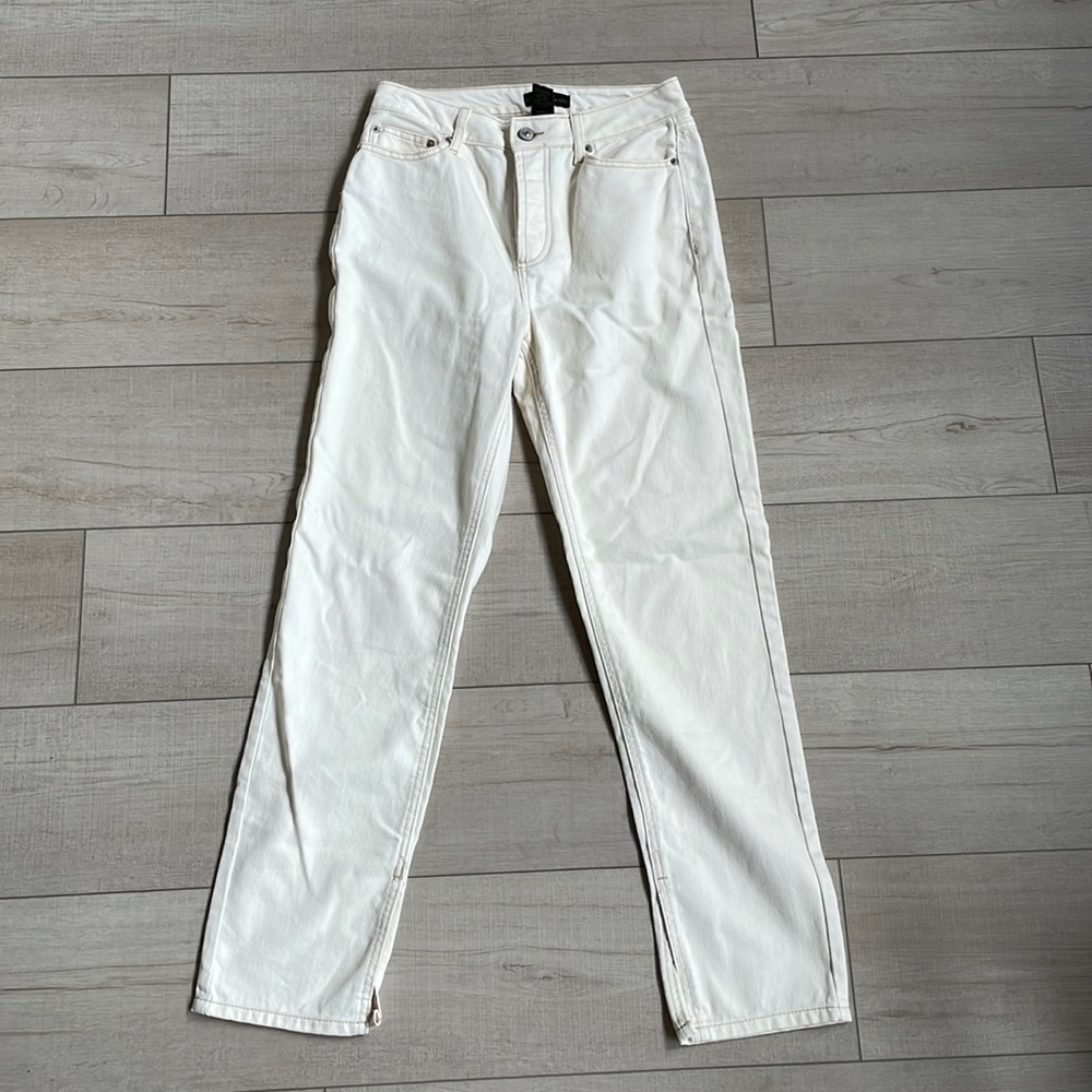 House of Harlow off- white straight leg jeans